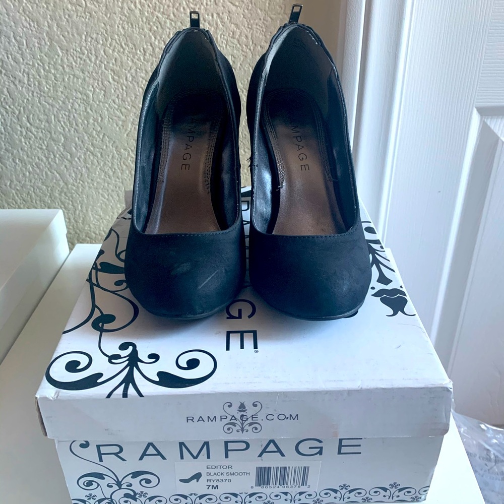 Black Smooth Editor Heels by Rampage